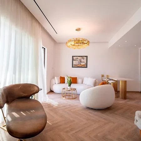 Villa Rr Epavlis